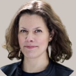 Dr Carola Briese